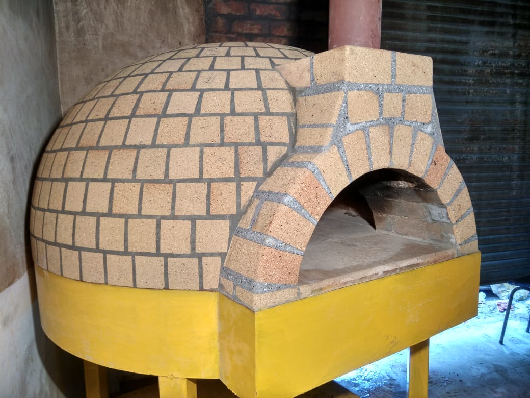 Wood Burning Pizza Oven in Malegoan brick